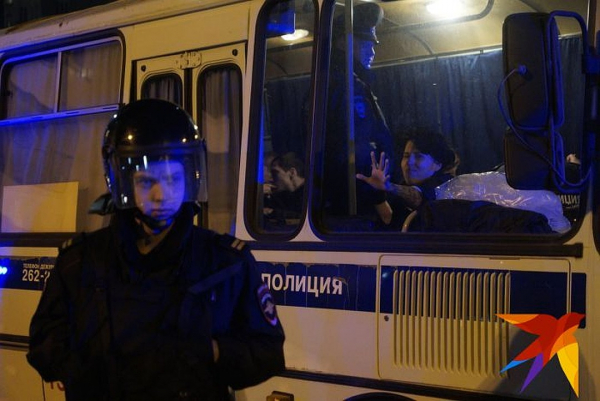 «26 задержаны, 3 госпитализированы»: второй день протестов против строительства храма в Екатеринбурге в фотографиях